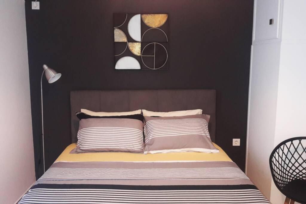 Apartamento Elegant & Charming Apt. In The Hilton Area Atenas Exterior foto
